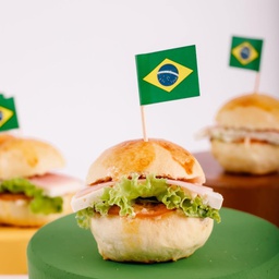 Mini Sanduíche Brasil